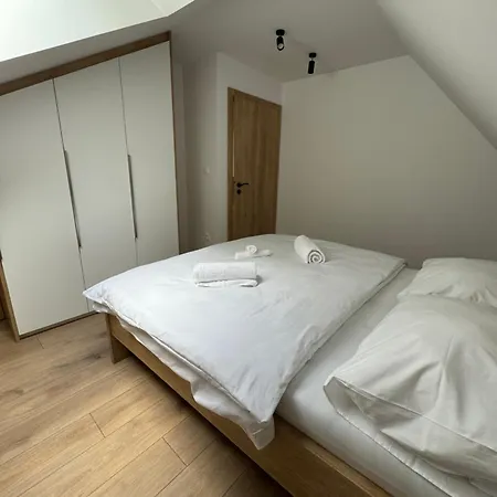 Apartman Lesna 6, *
