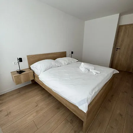 Apartman Lesna 6,