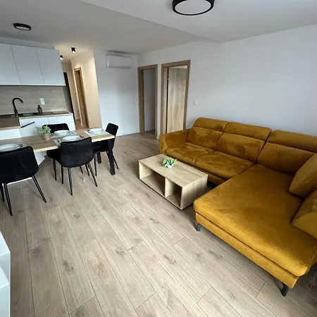 Apartman Lesna 6, Bajmóc