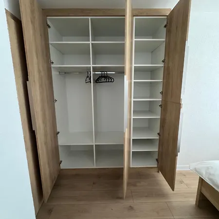 Lesna 6, * Bajmóc