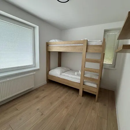 Apartman Lesna 6, *