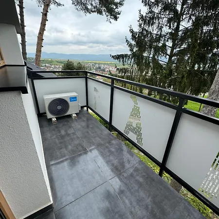 Apartman Lesna 6, Bajmóc